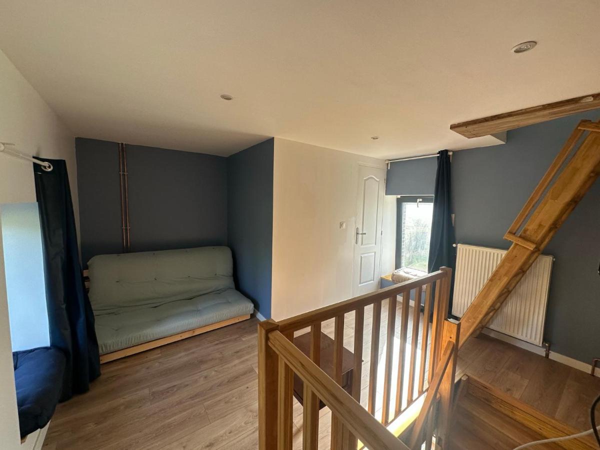 Gite Confortable Au Milieu Des Pres - La Ferme De Montigny Neauphe-Sur-Dive Екстериор снимка