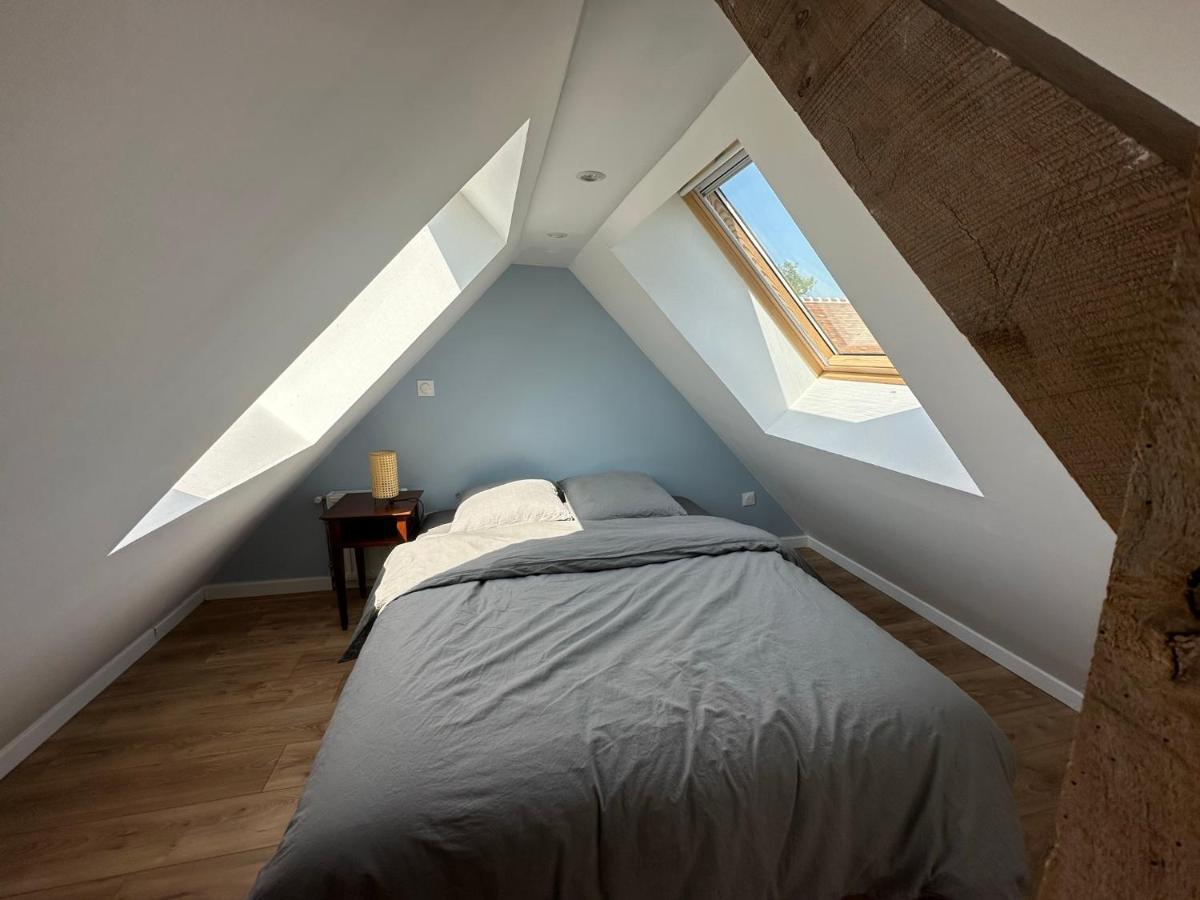 Gite Confortable Au Milieu Des Pres - La Ferme De Montigny Neauphe-Sur-Dive Екстериор снимка